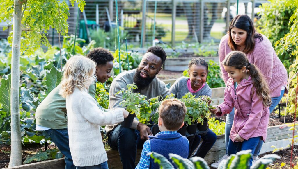Communal Garden Ideas That Encourage Resident Engagement: Building Community Through Greenery