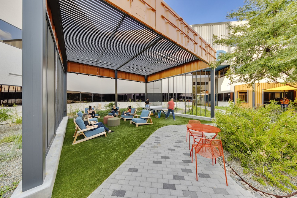 Incorporating Outdoor Meeting Spaces in Corporate Landscapes: The Secret Weapon Your Company Needs Right Now